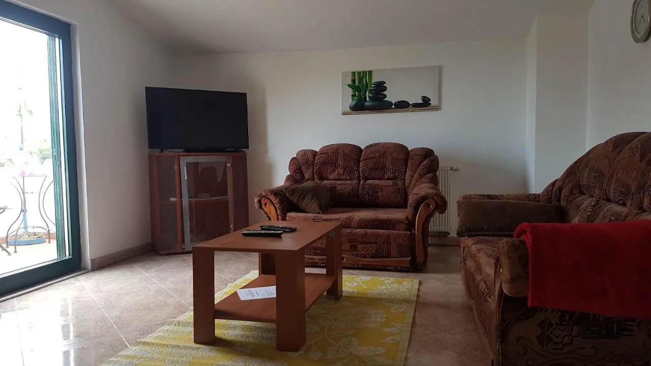 Apartments Nena 3* Liznjan Croatia