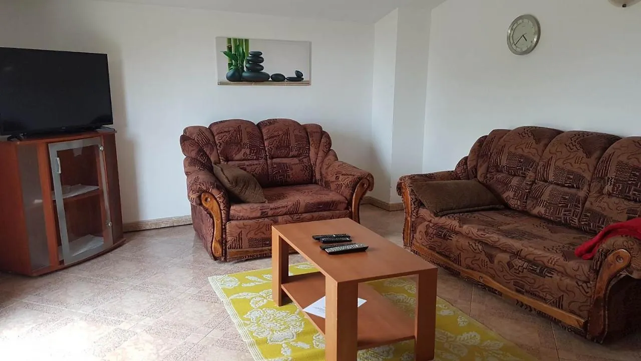 Apartments Nena 3* location